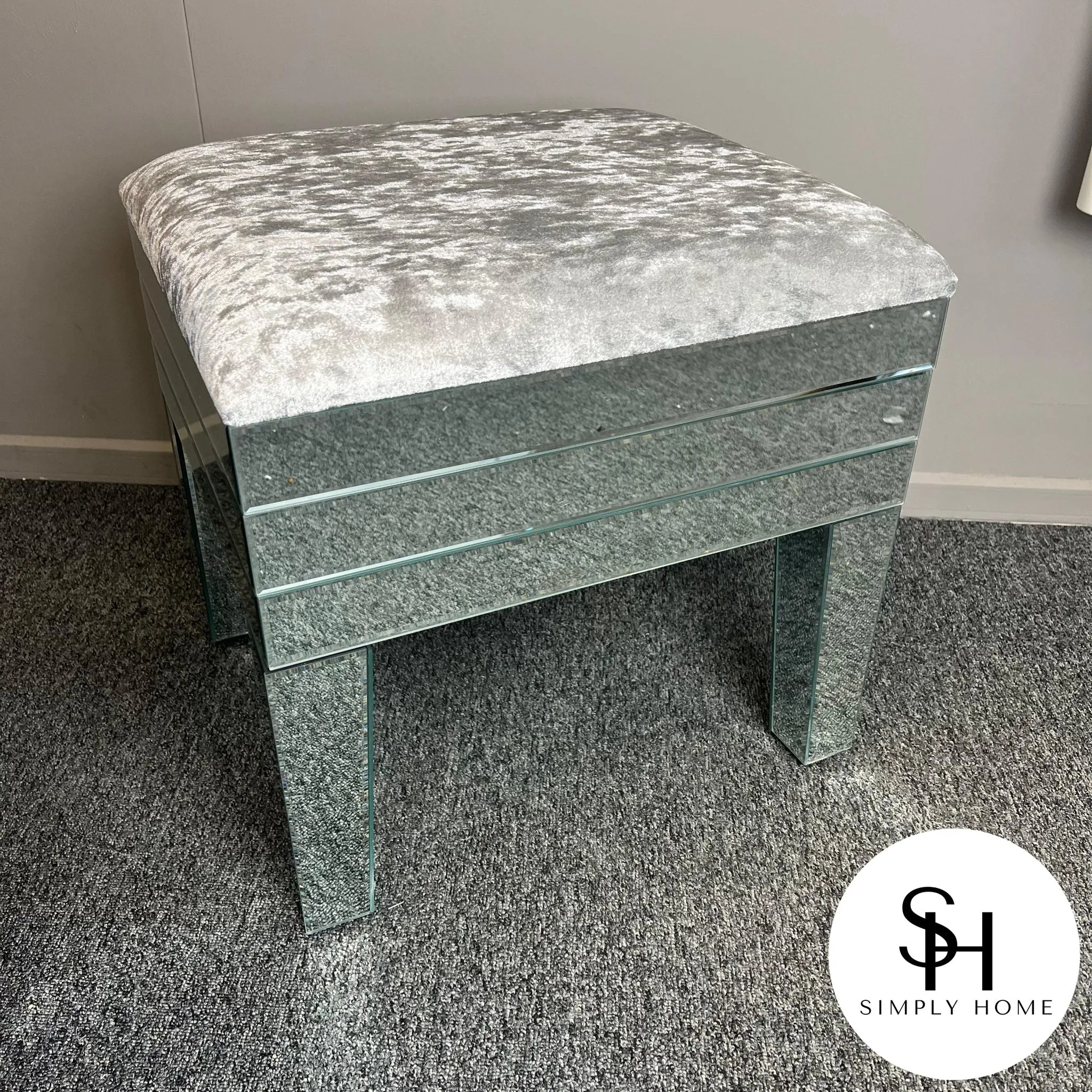 Classic Dresser, Rectangular Makeup mirror, & Classic stool Bundle