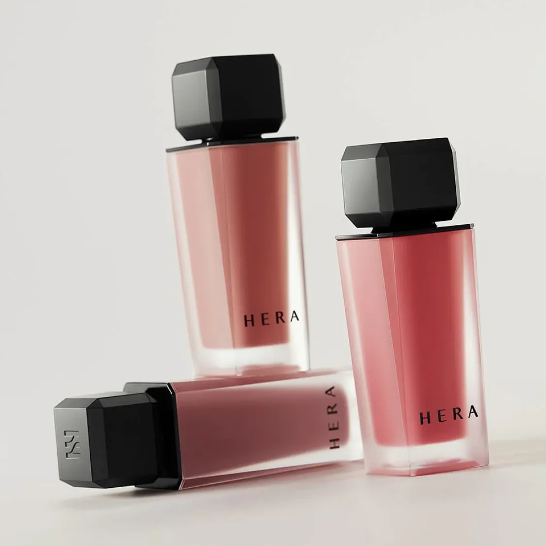 HERA Sensual Powder Matte Liquid (12 colors); 0.04oz /5g