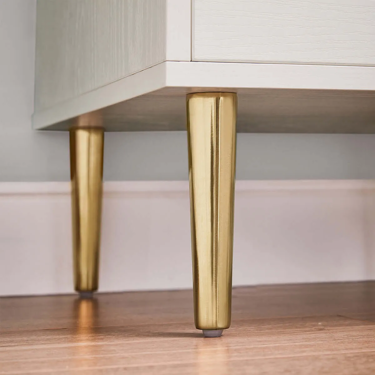 Luxury Dressing Table with Ivory Stool Set