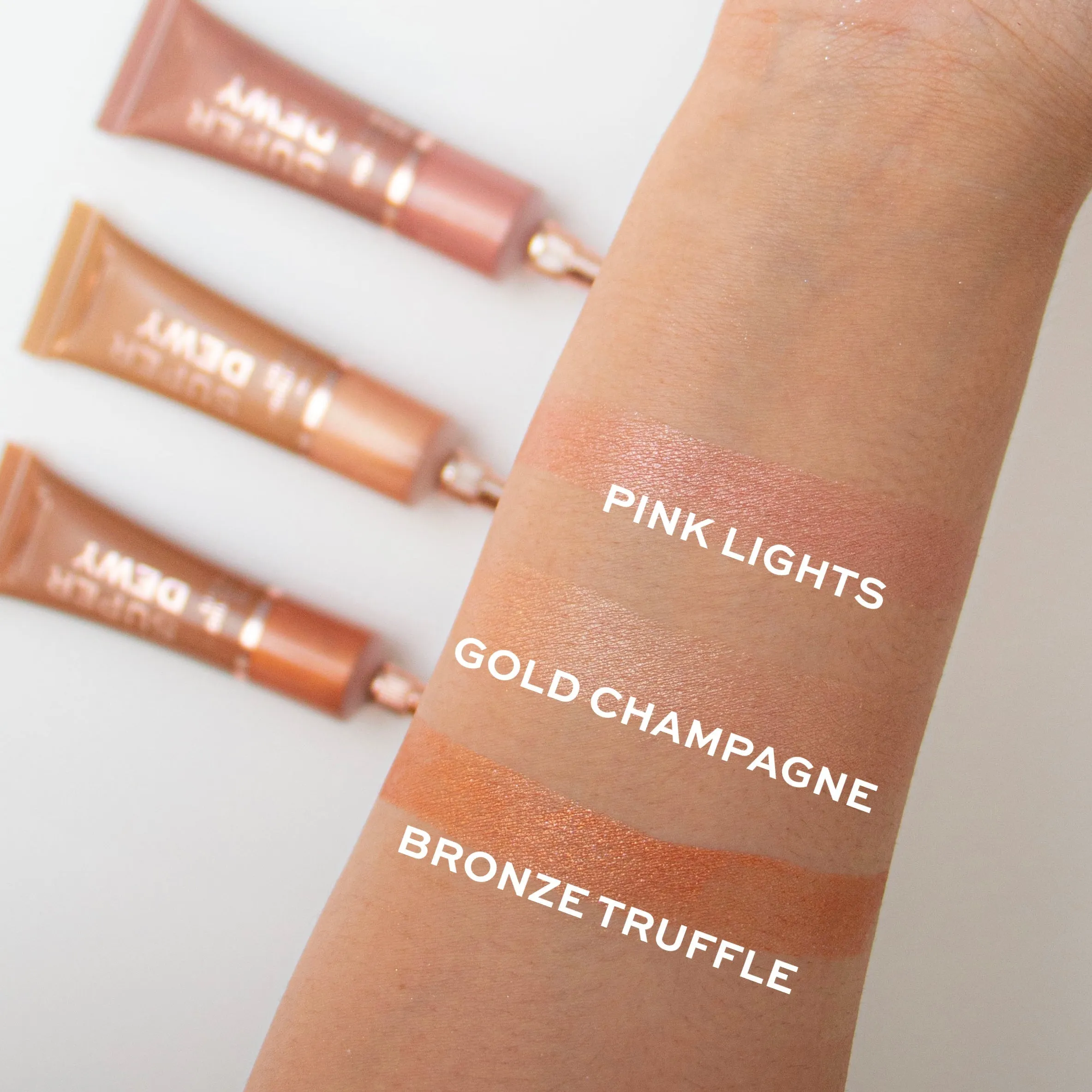 Makeup Revolution Superdewy Liquid Highlighter Gold Champagne