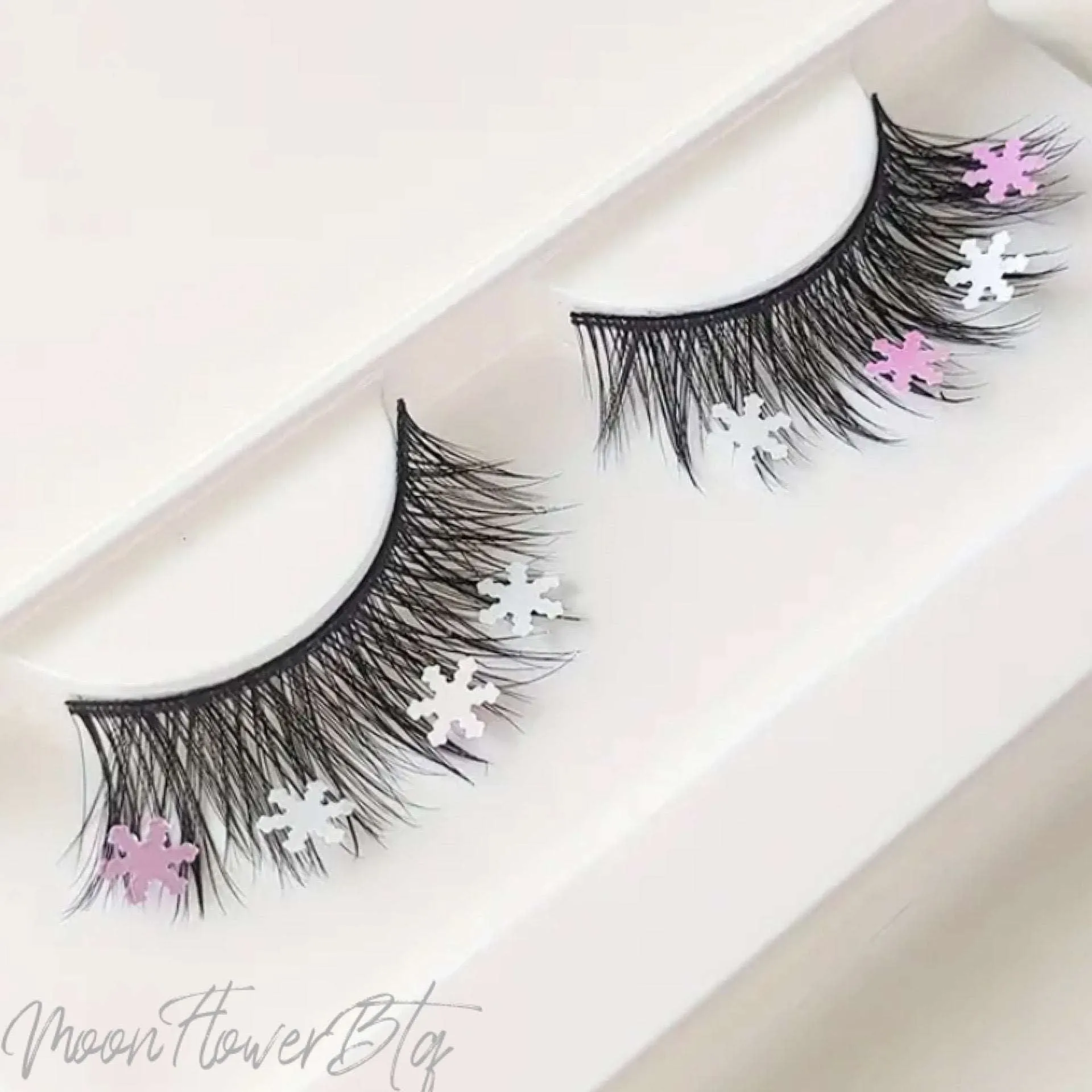 Snowflake Glitter False Eyelashes