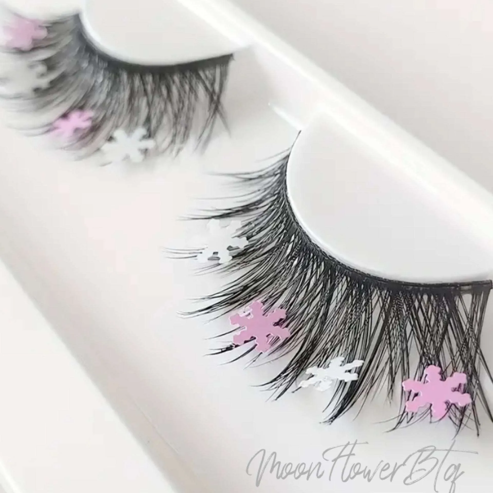 Snowflake Glitter False Eyelashes