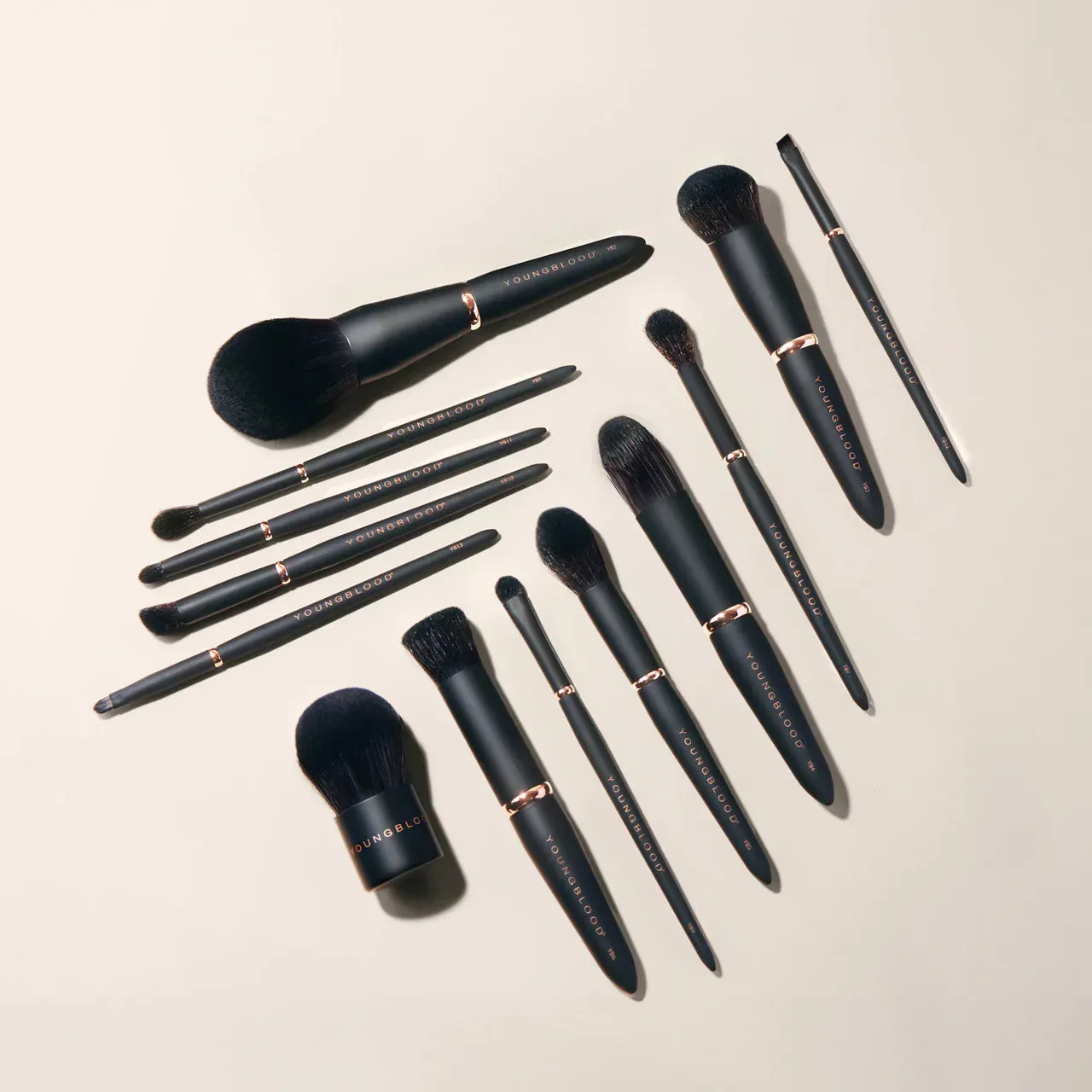 Youngblood Luxe Liquid Buff Brush YB3